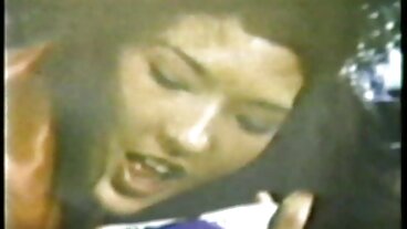 금발의 roomies 팀 올 대 ATM 중