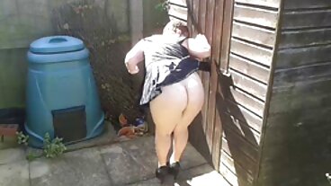 BRAZZERS Stepson이 자신의 Willy를 진공 상태로 만든다?! :영형