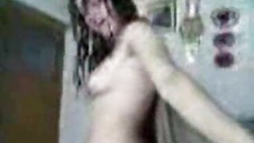 거친 협상가 MILF 마술처럼 노동자를 진정