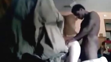 금발의 섹시한중년여성 가 나 대 신선한 고기